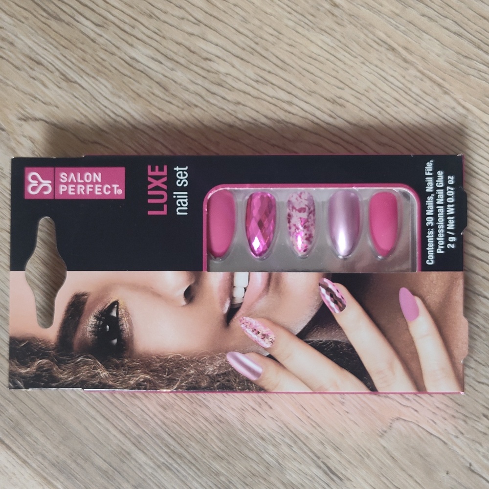 4/$13 Salon Perfect Luxe Nail Set - Pink Shades